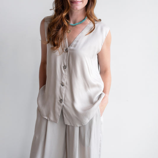 Sanded Vest in Sisal