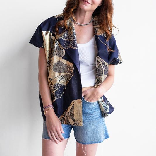 Ari Jacquard Shrug in Ink & Gold