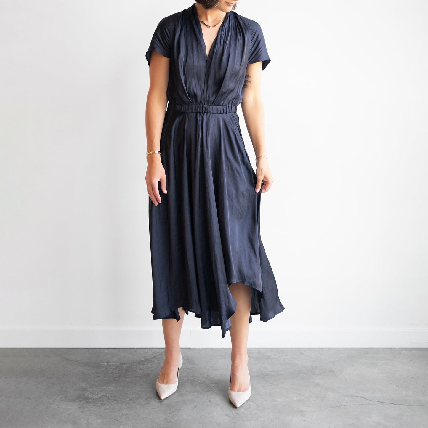 Maki Wave Dress in Navy