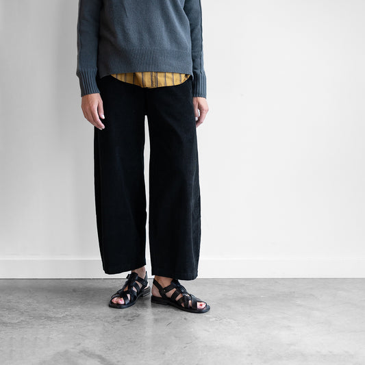 Sarca Corduroy Pant in Black
