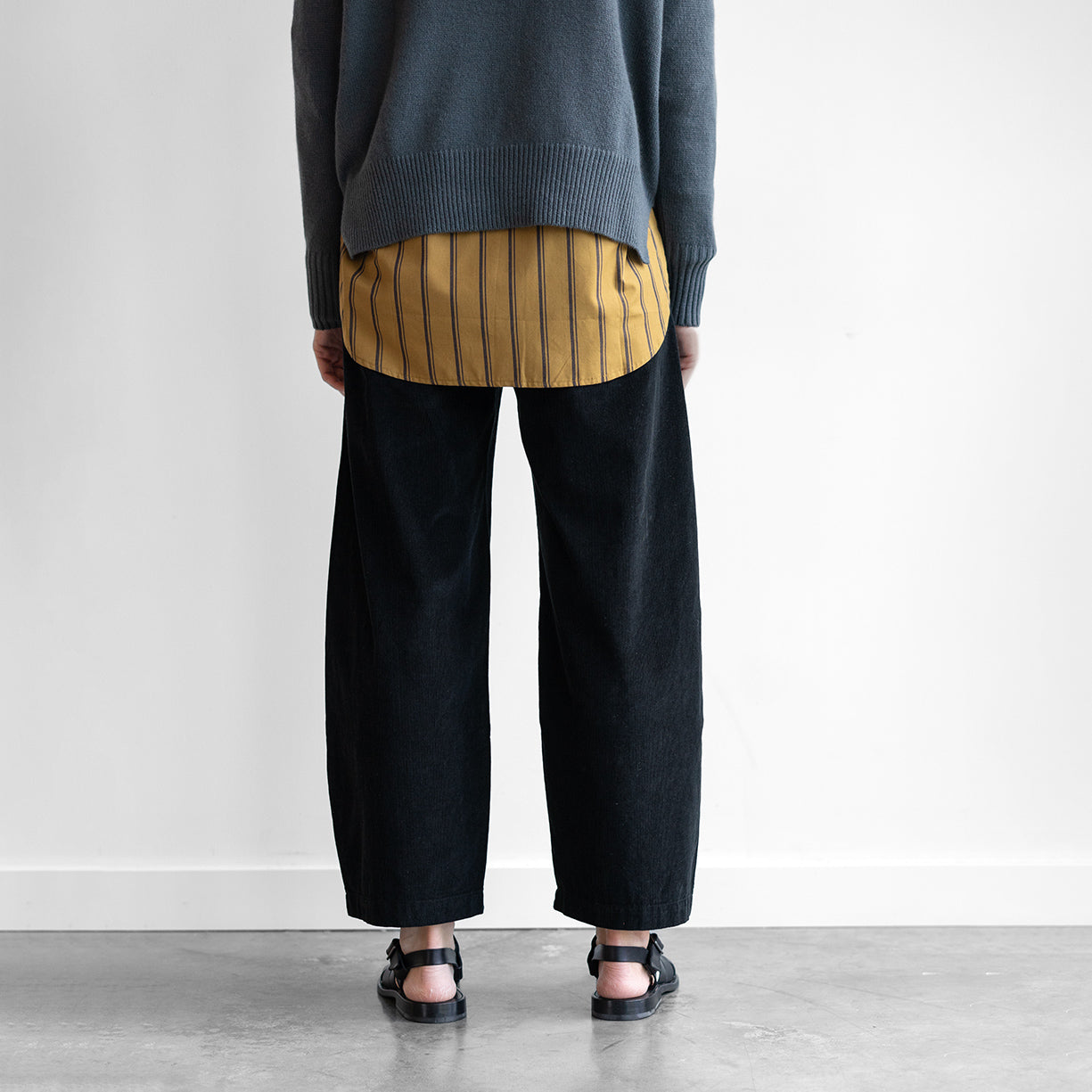Sarca Corduroy Pant in Black