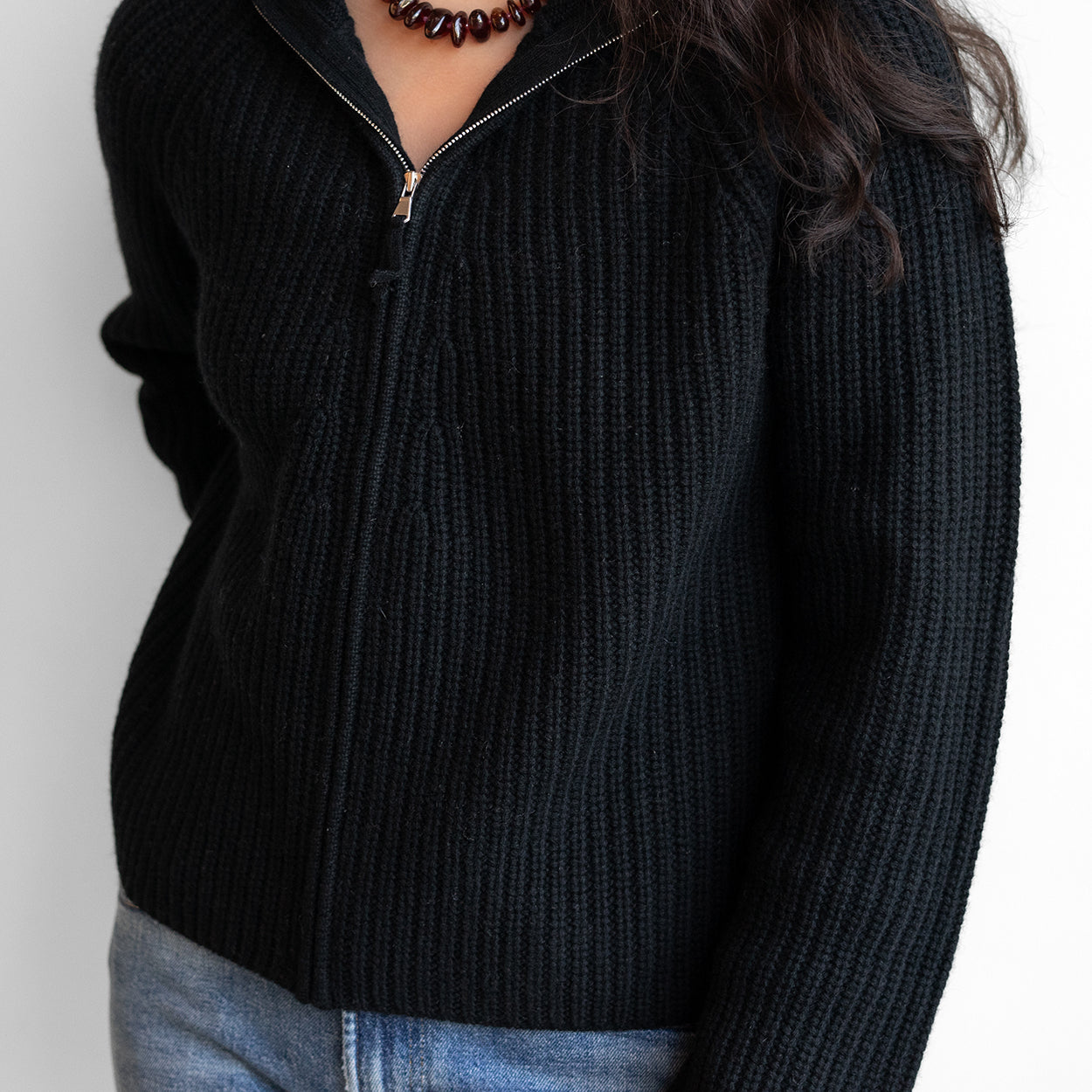 Zip Up Cardigan in Black