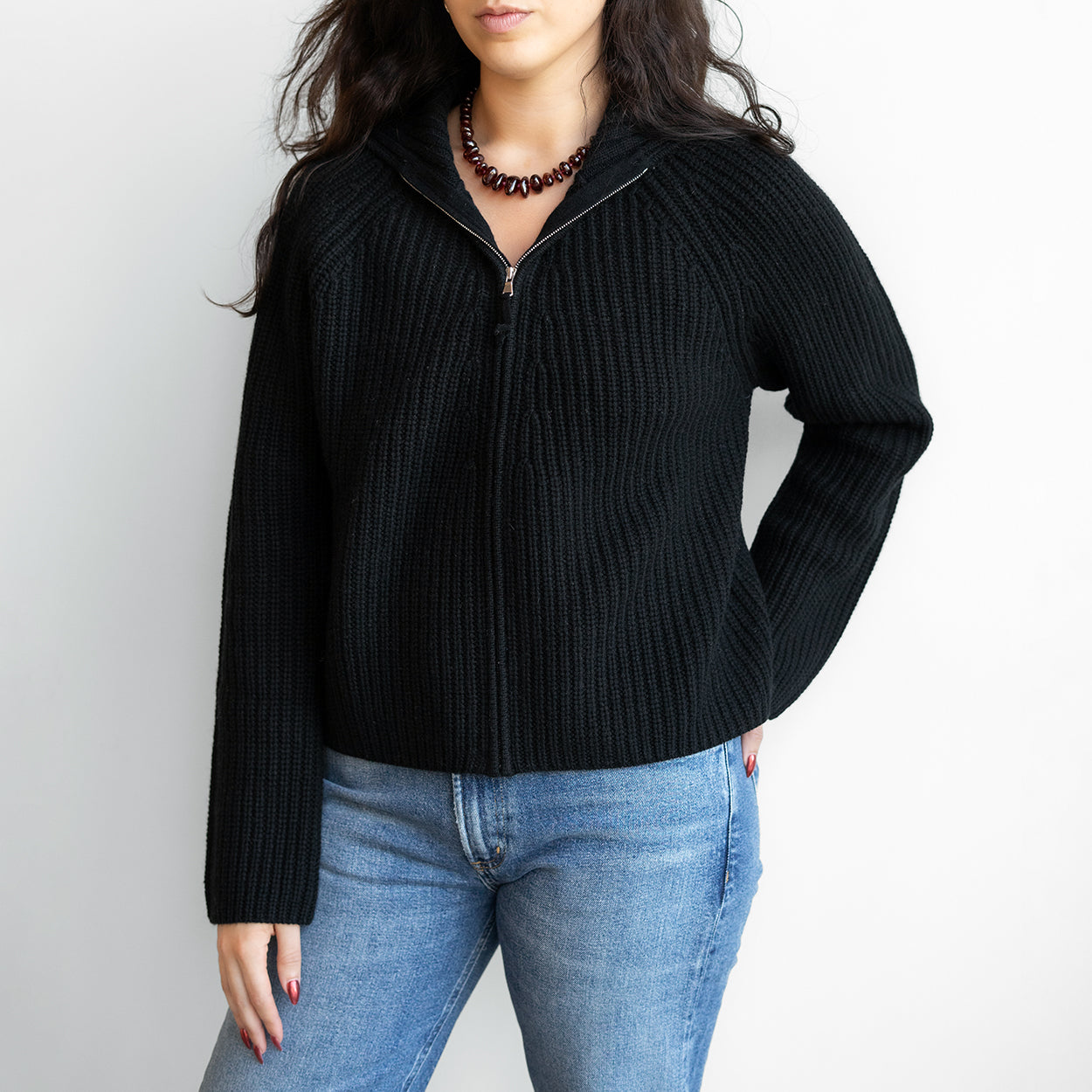 Zip Up Cardigan in Black
