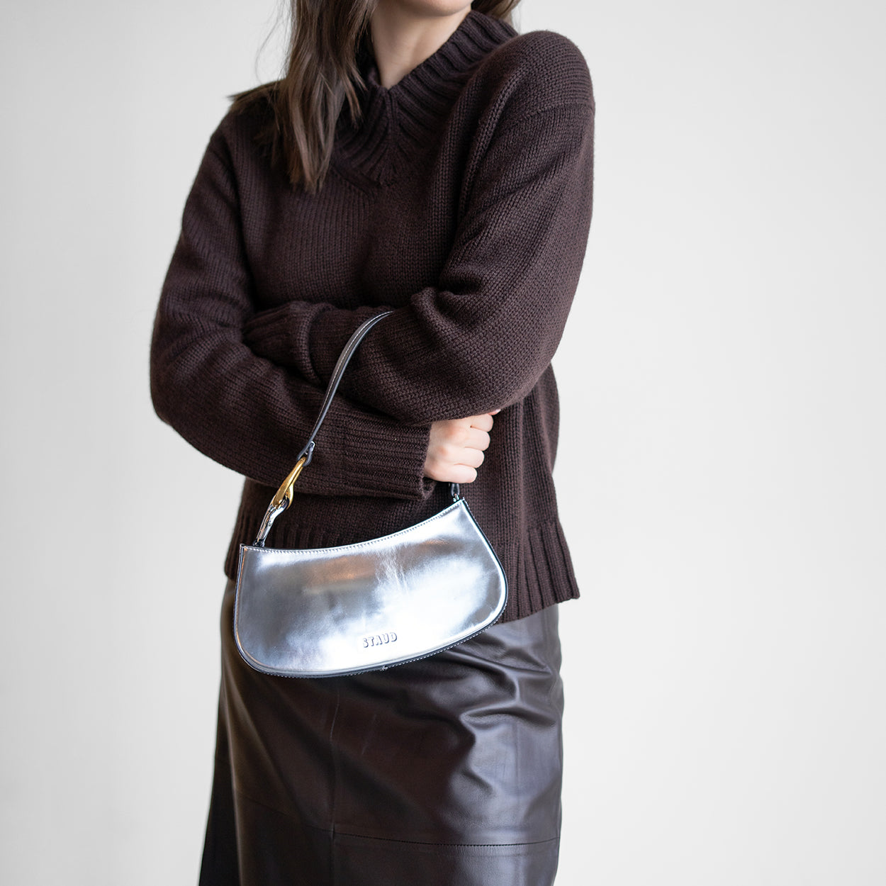 Vee Sweater in Ebony Brown