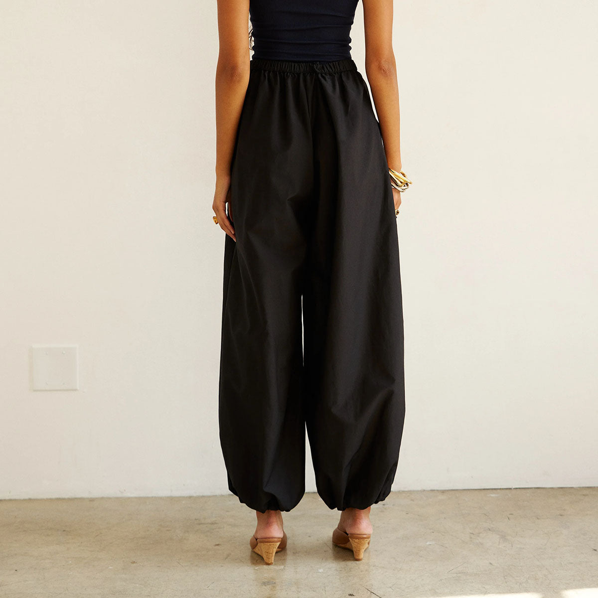 The Balloon Pant in Black