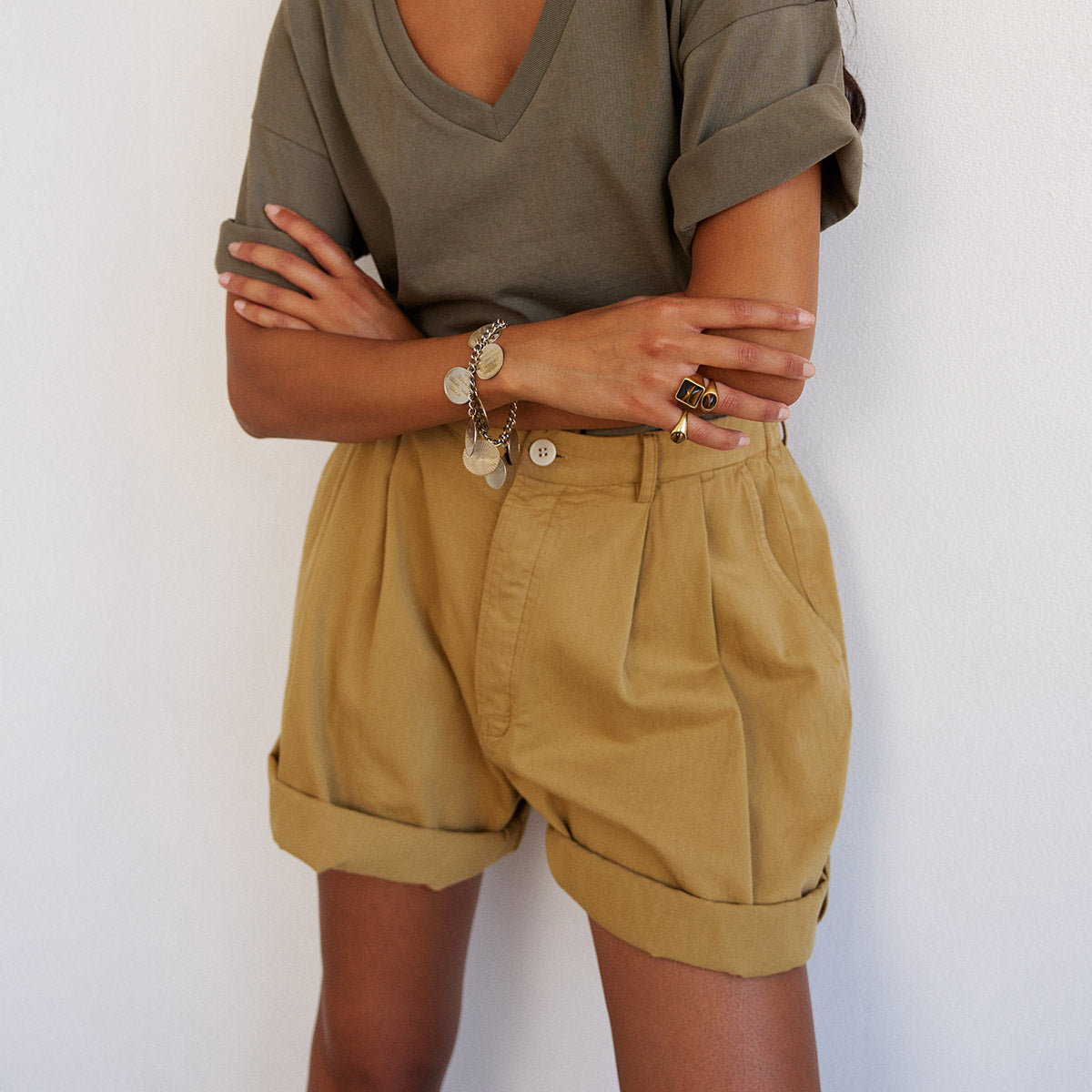 The Pleat Short in Khaki