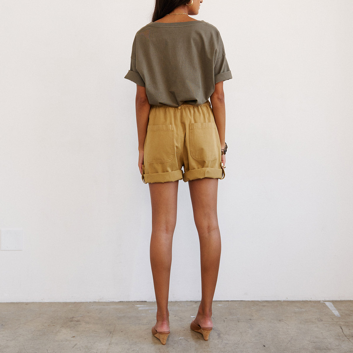 The Pleat Short in Khaki