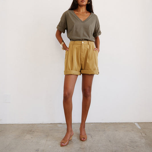 The Pleat Short in Khaki