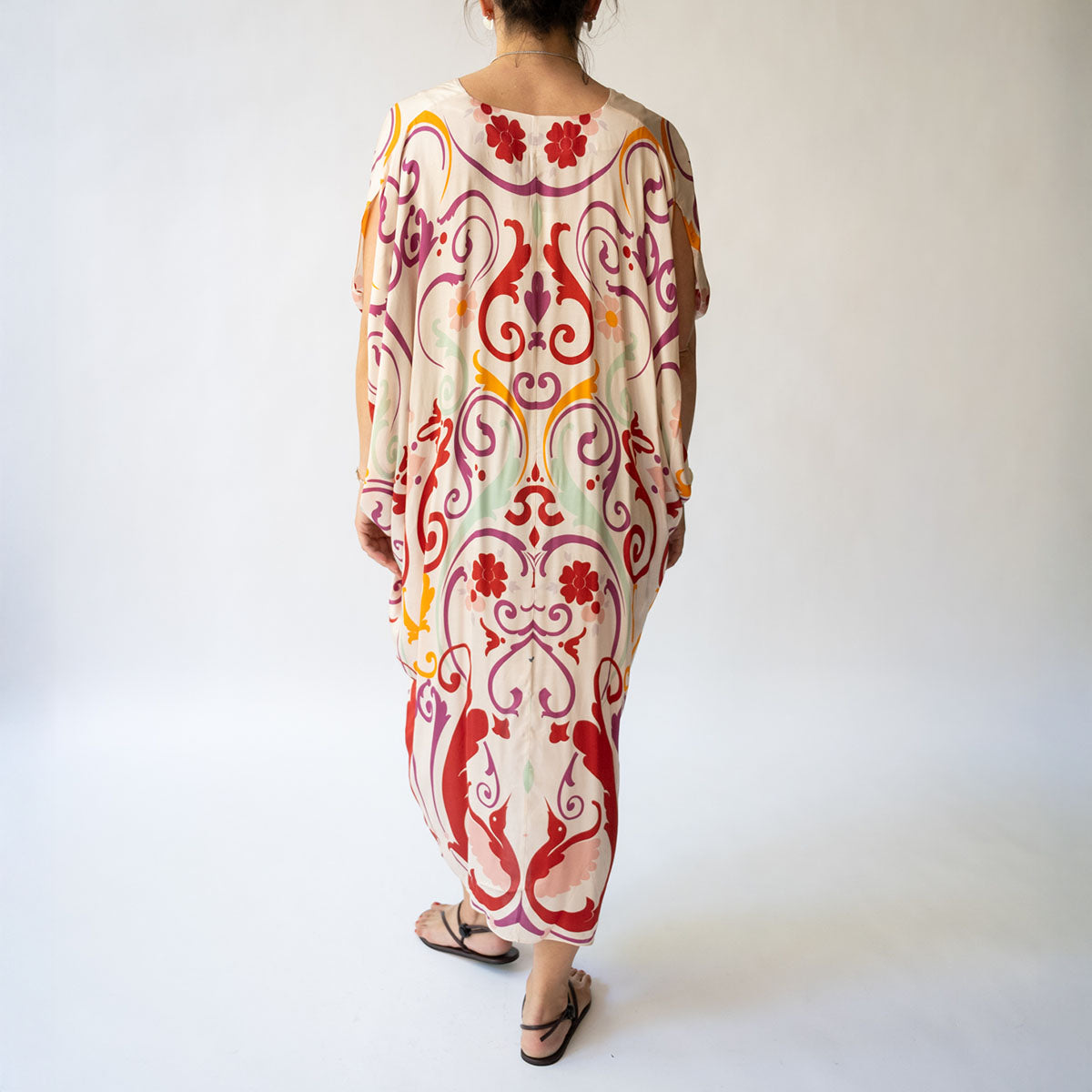 Knot Kaftan in Fileteado