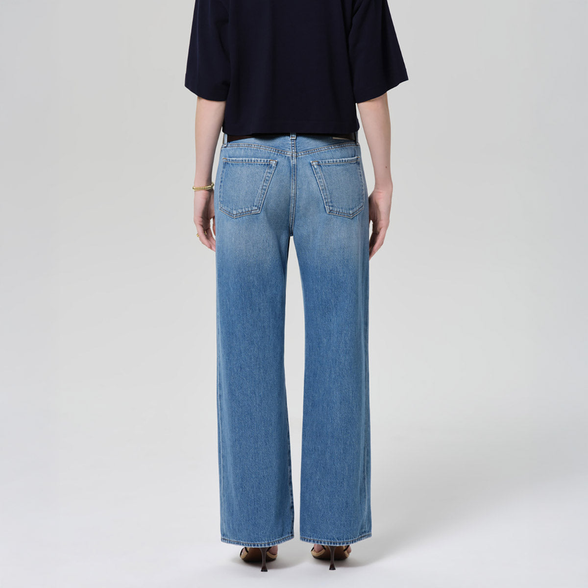 Track Jean in Solstice