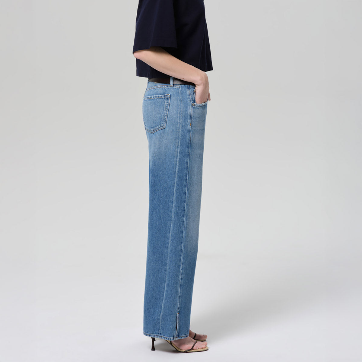 Track Jean in Solstice