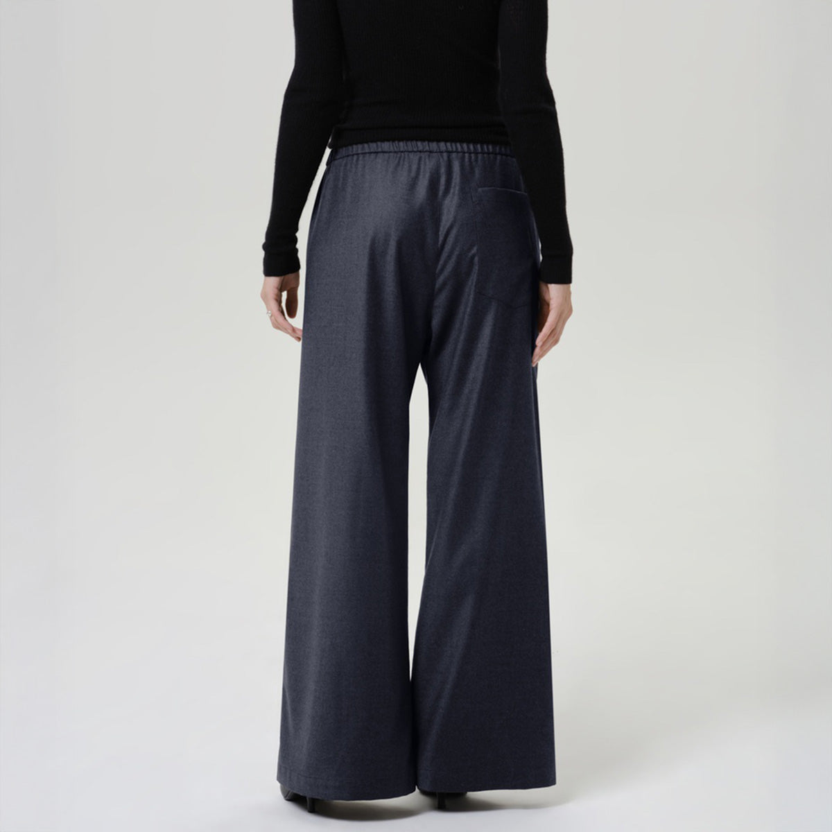 Clara Pull On Pant in Heather Gray