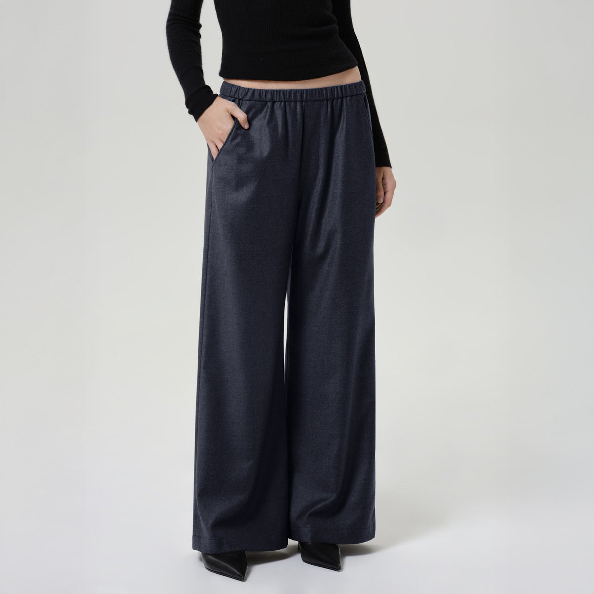 Clara Pull On Pant in Heather Gray