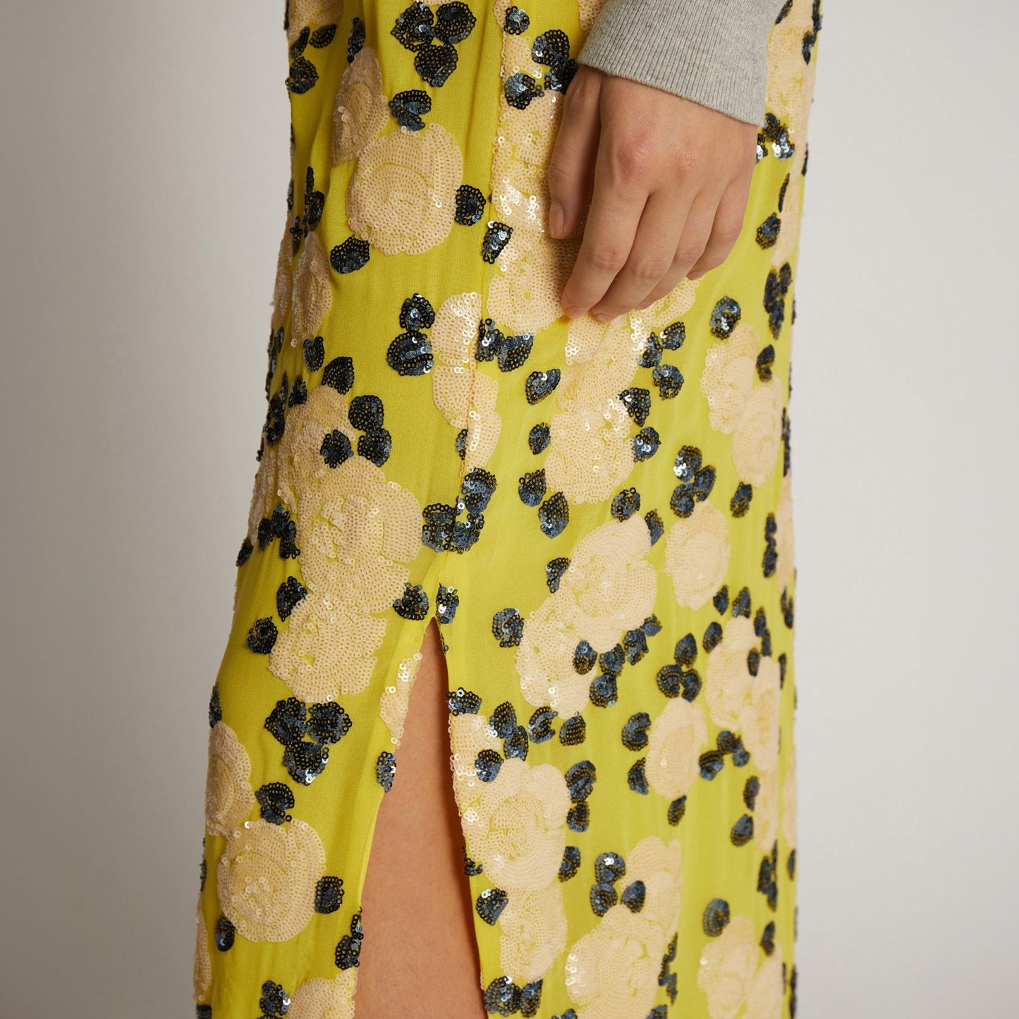 Omi Sequin Skirt in Lemon