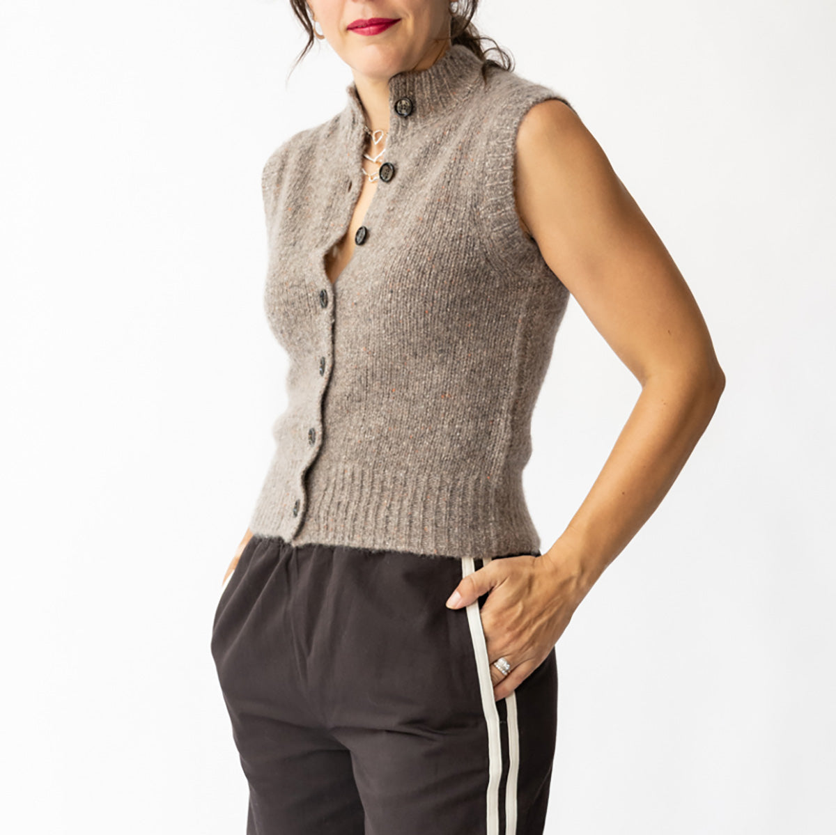 Mockneck Vest in Fresh Pepper Melange