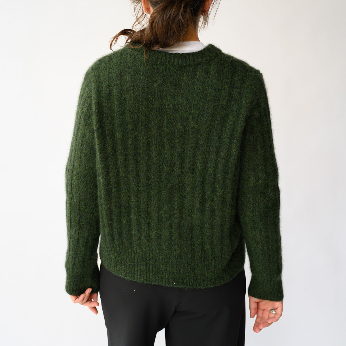 Crewneck Cashmere Sweater in Cedar