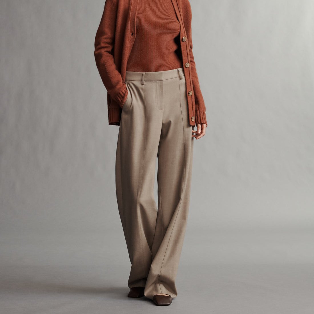 Elizabeth St. Trouser in Sandstone
