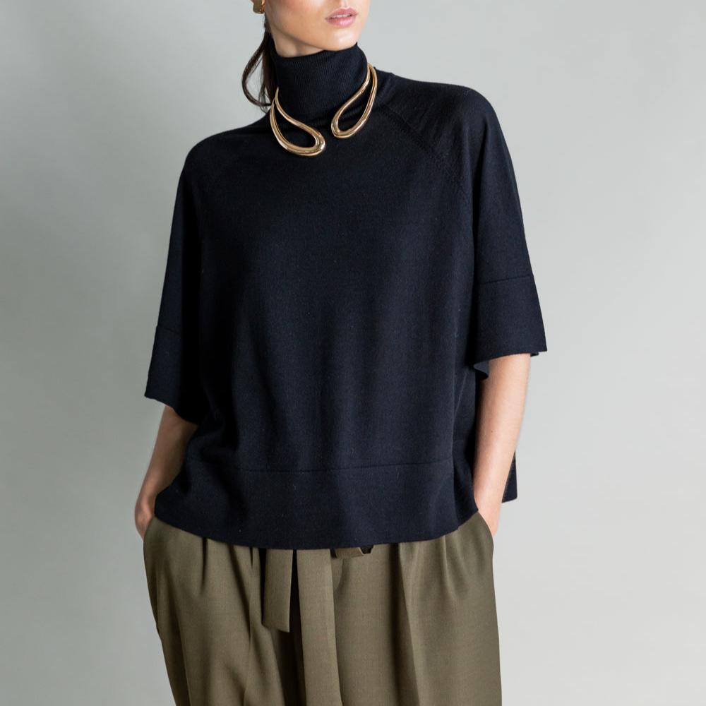 Half Sleeve Turtleneck in Black