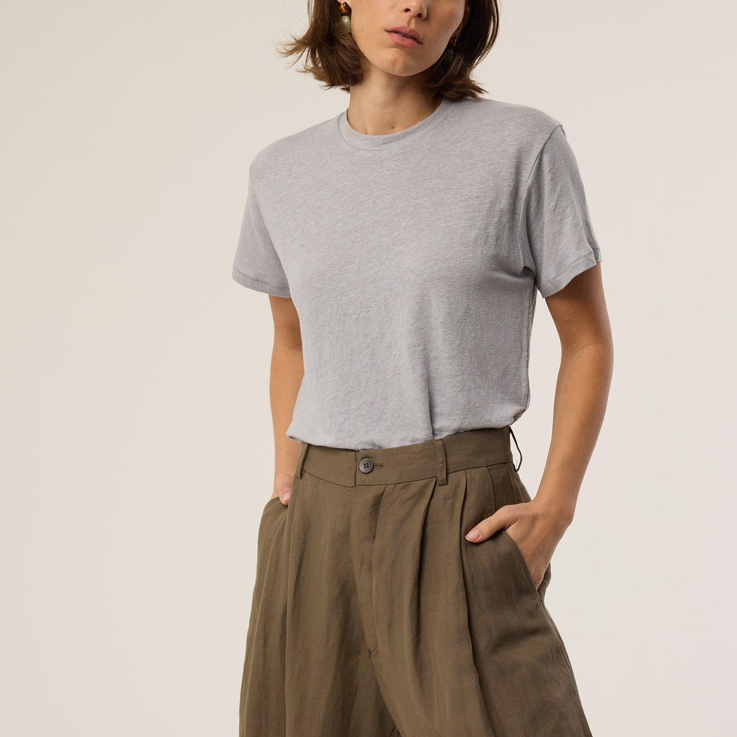 Chameleon Tee in Cement Linen