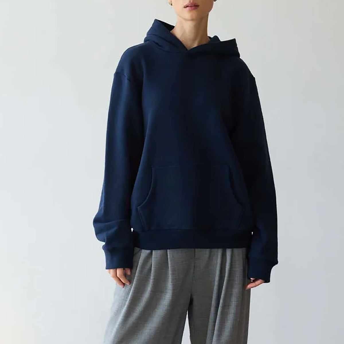 Pullover Hoodie in Navy