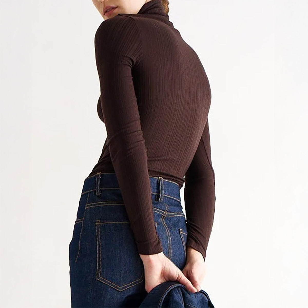 Rib Turtleneck in Cocoa