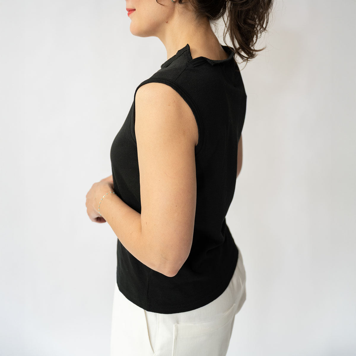 Sideslit Muscle Tank in Black