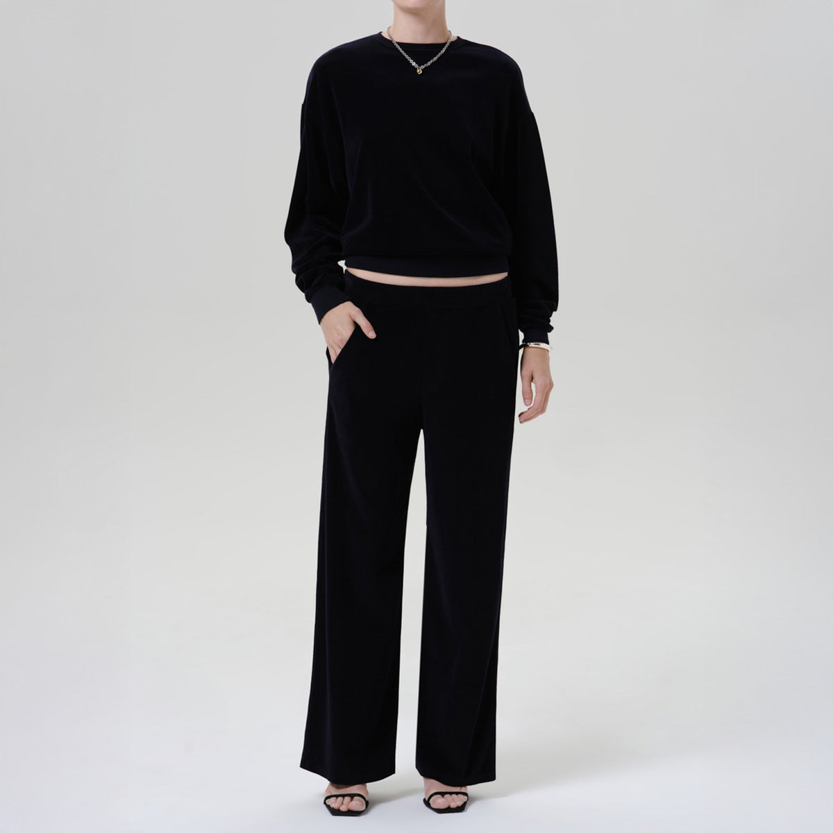 Brynn Velour Pant in Notte