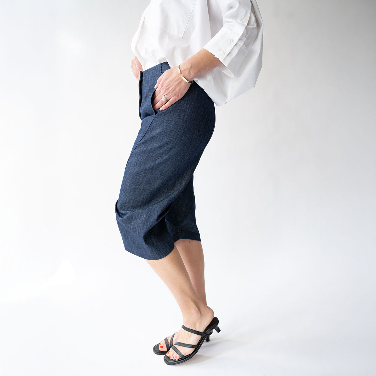 Beetle Short in Indigo