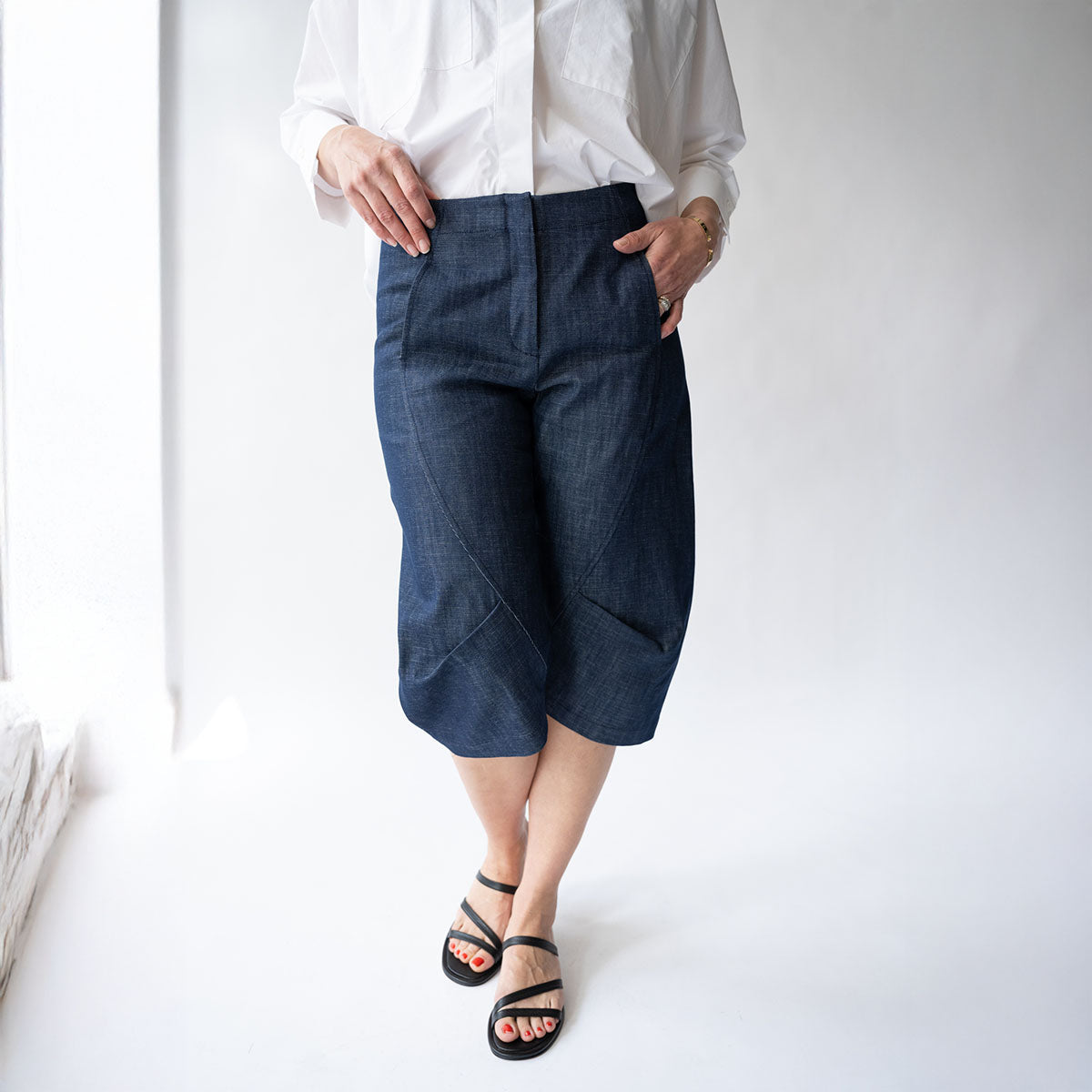 Beetle Short in Indigo