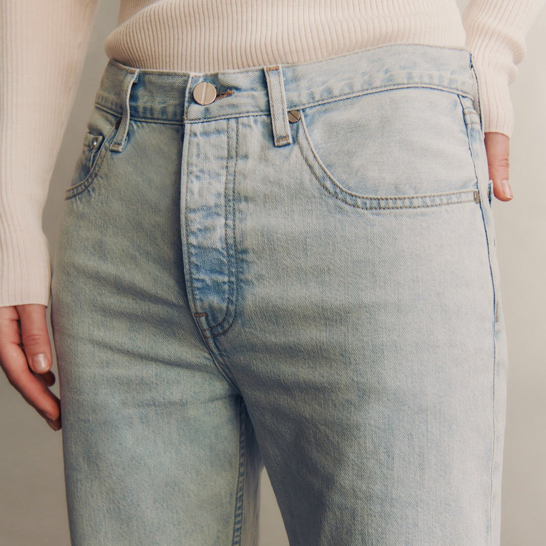 Soda Pop Jean in Light Wash