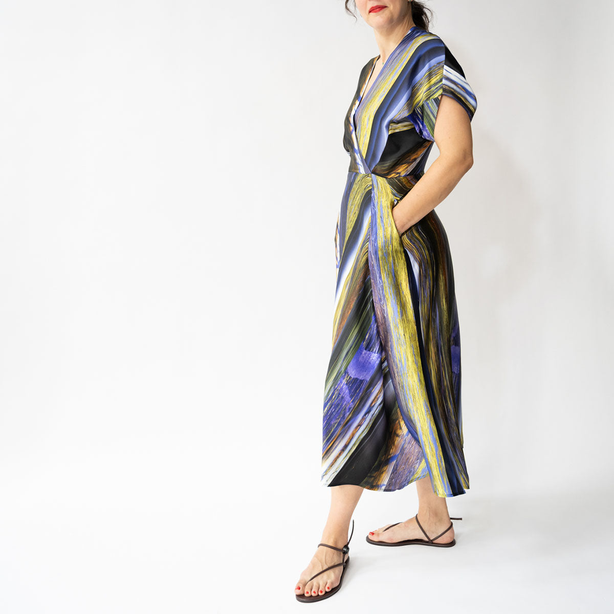 Long Aki Wave Dress in Multi