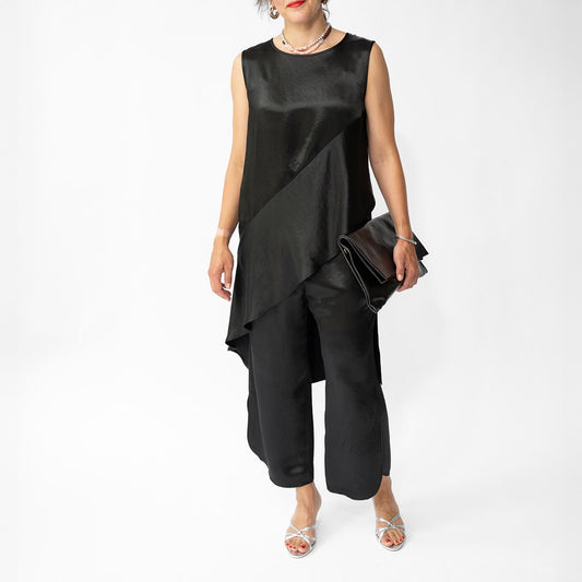 Heli Tunic in Black