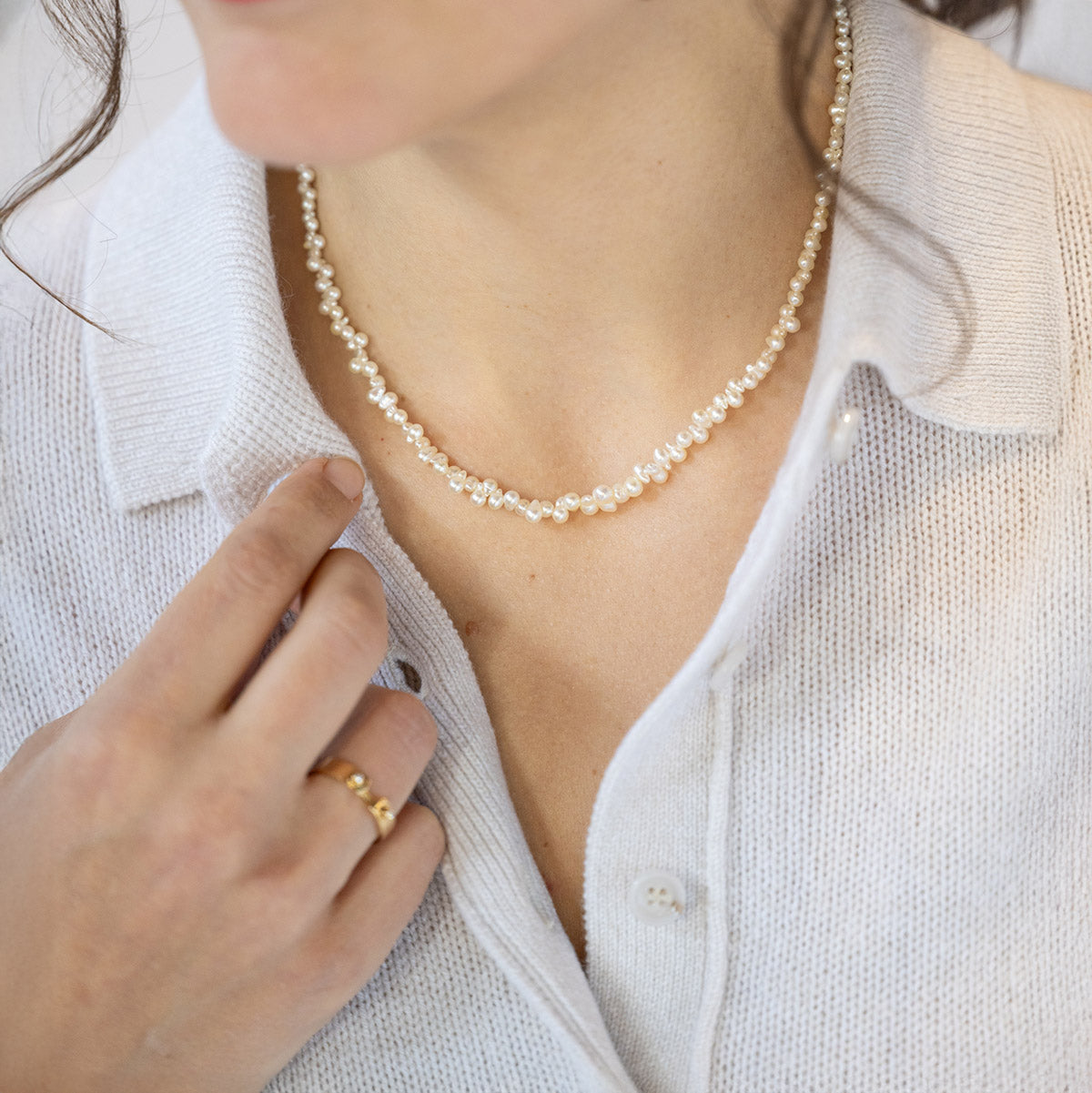 Sazare White Pearl Necklace