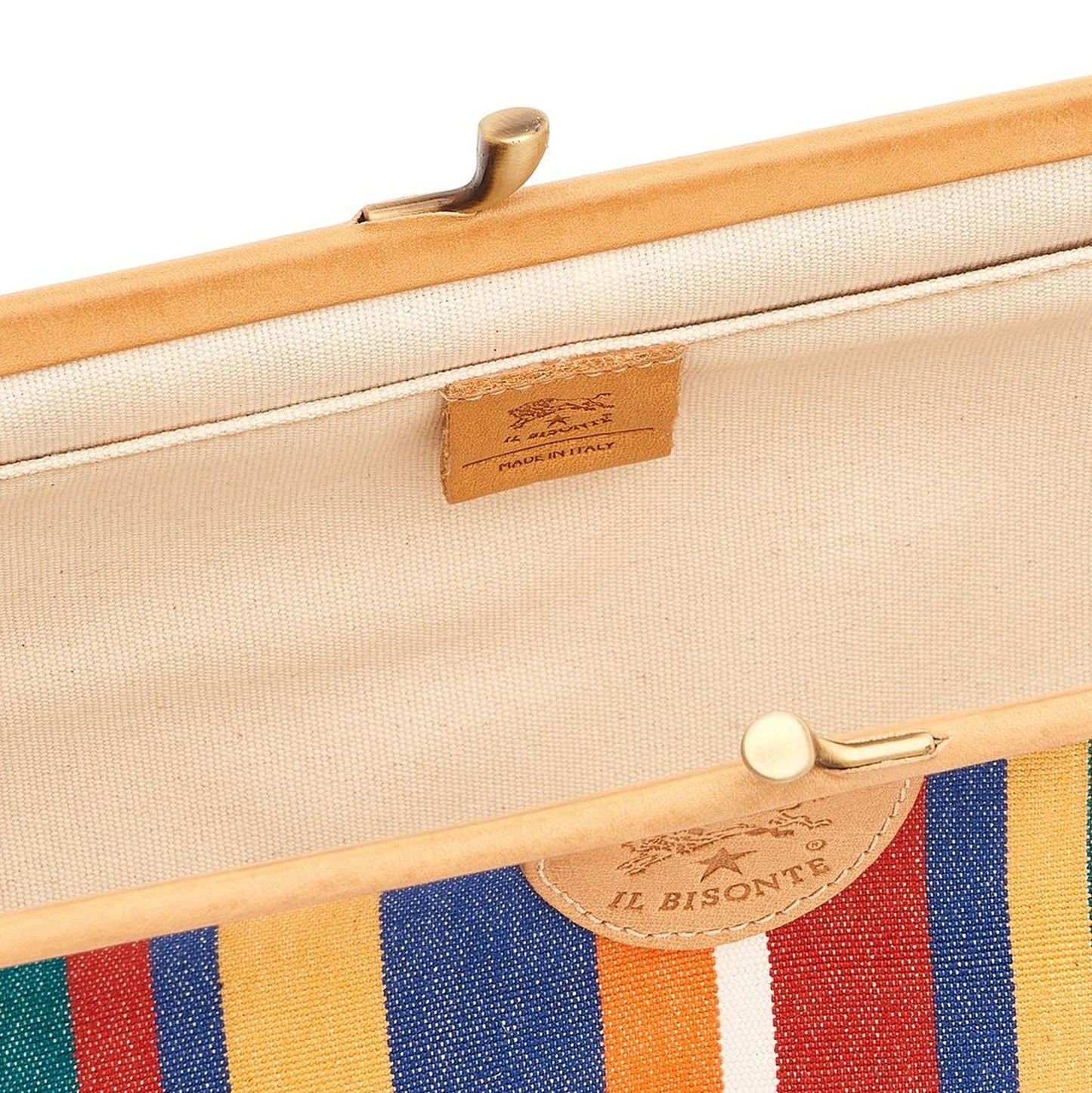 Manuela Canvas Clutch in Riga Sdraio