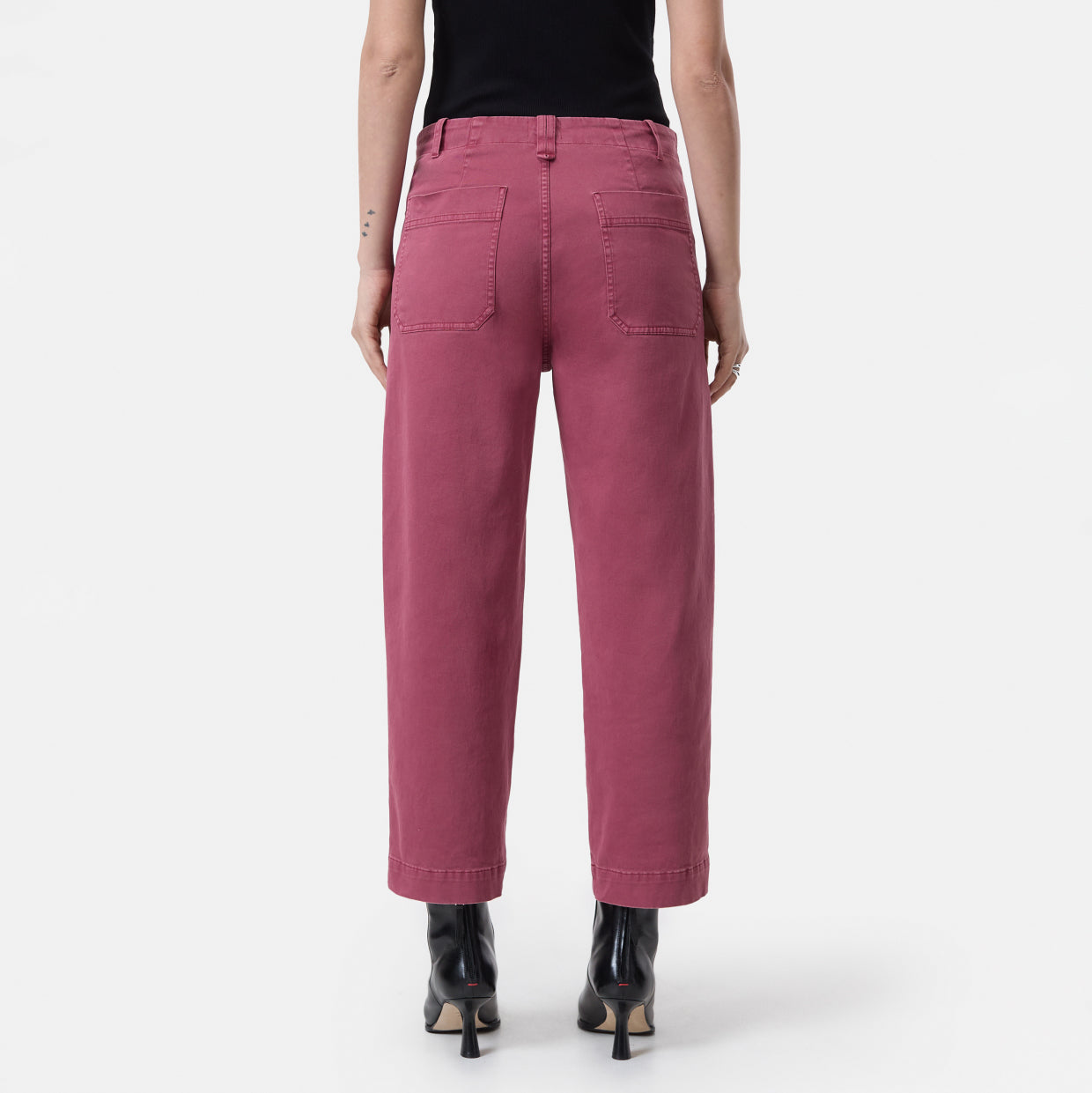 Rovea Pant in Cherry Red