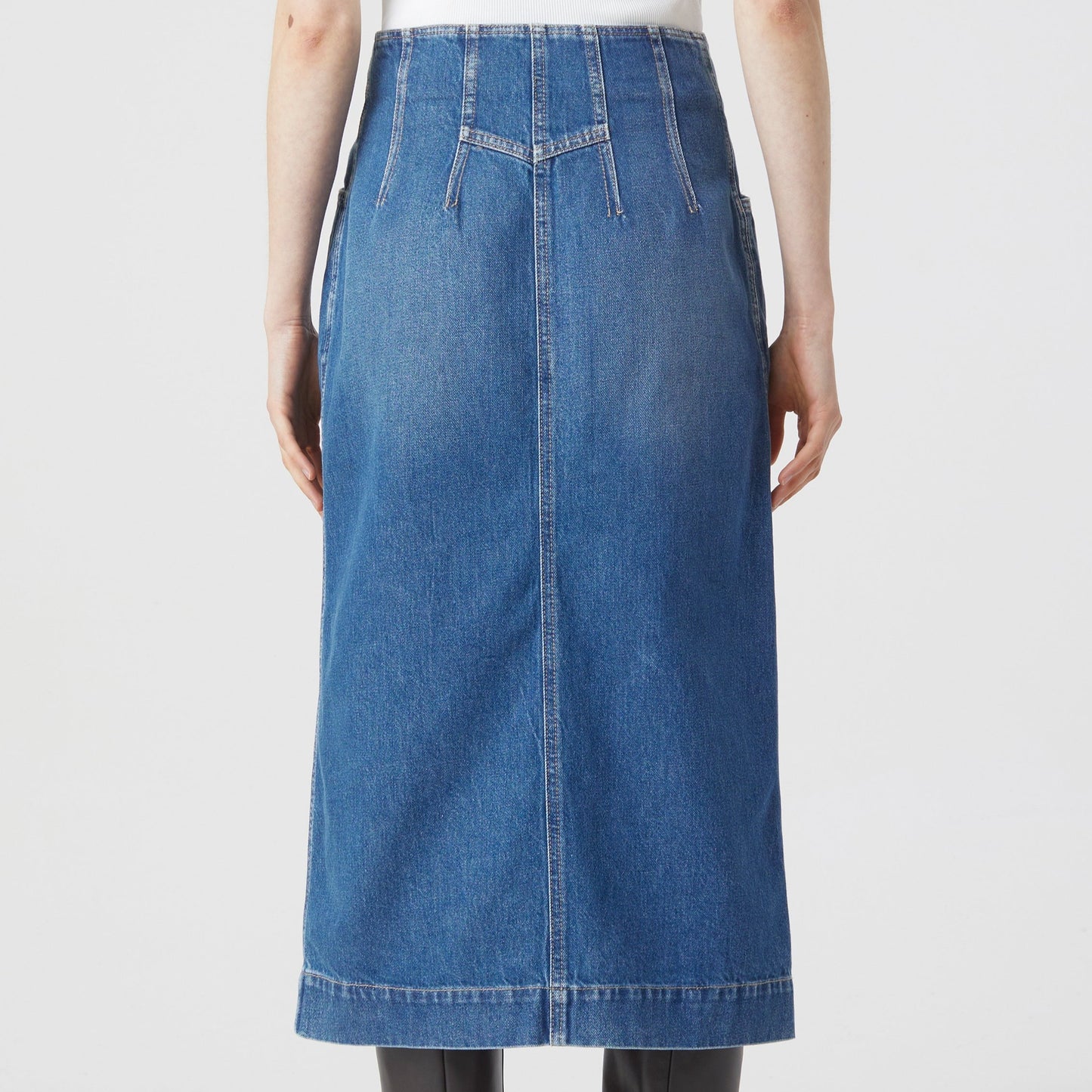 Denim Pencil Skirt in Mid Blue