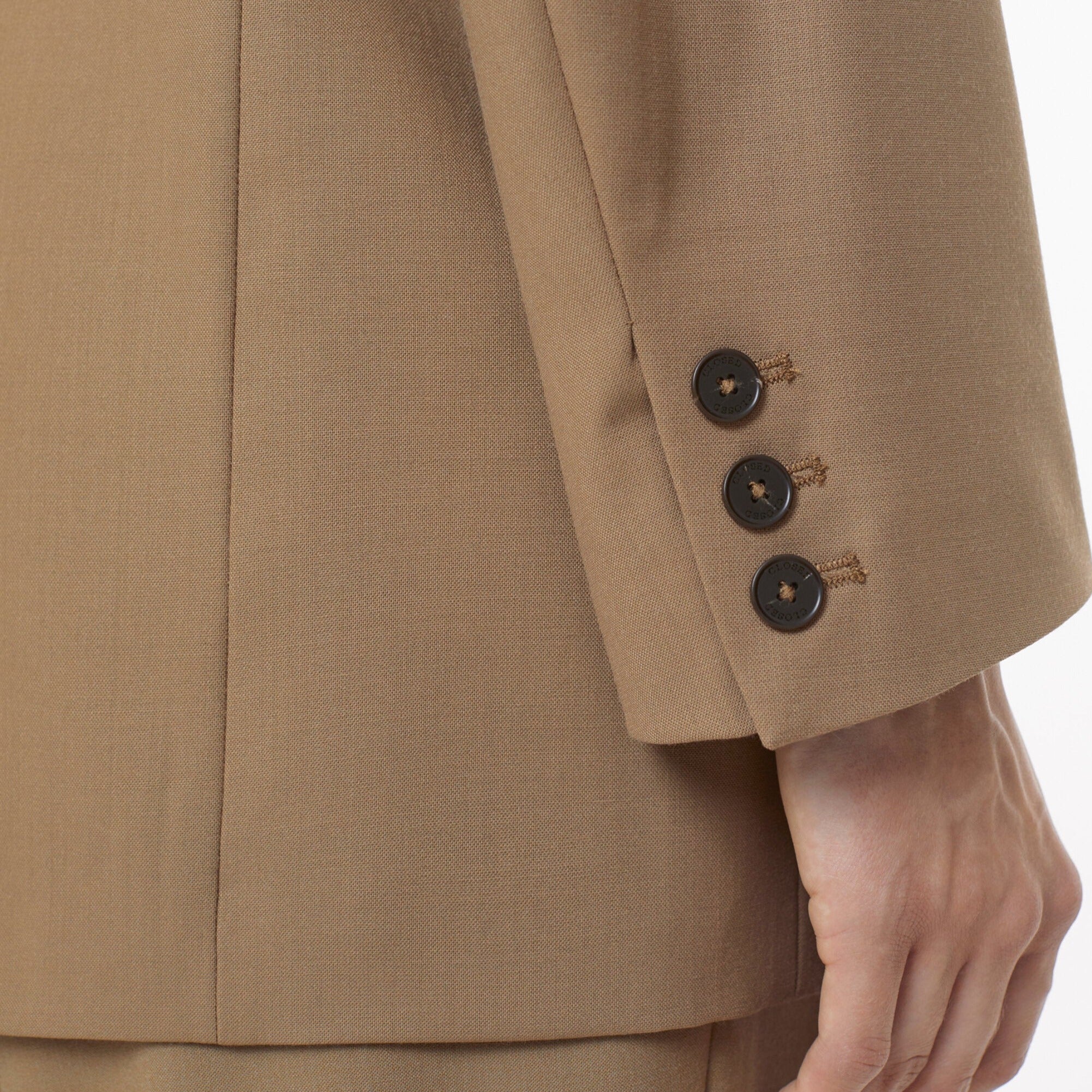 Kaycee Relaxed Blazer in Brown Sugar