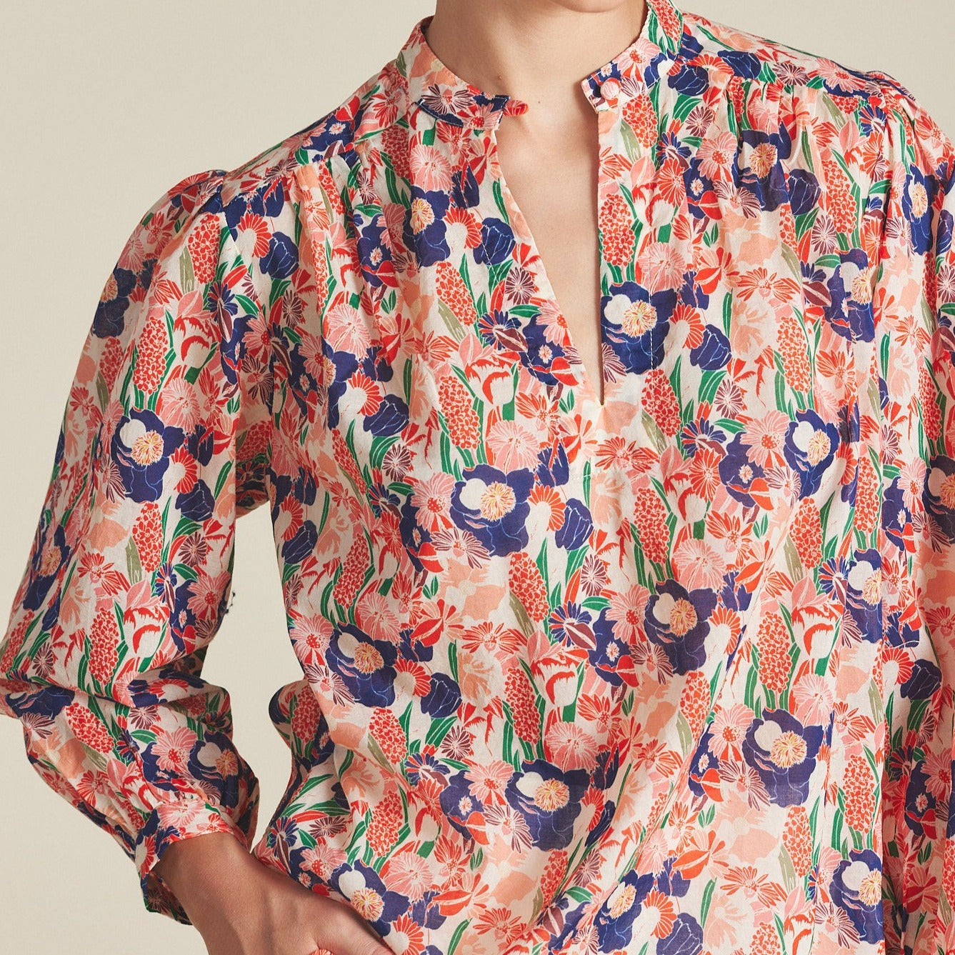 Bailey Blouse in Red Jacintos Print