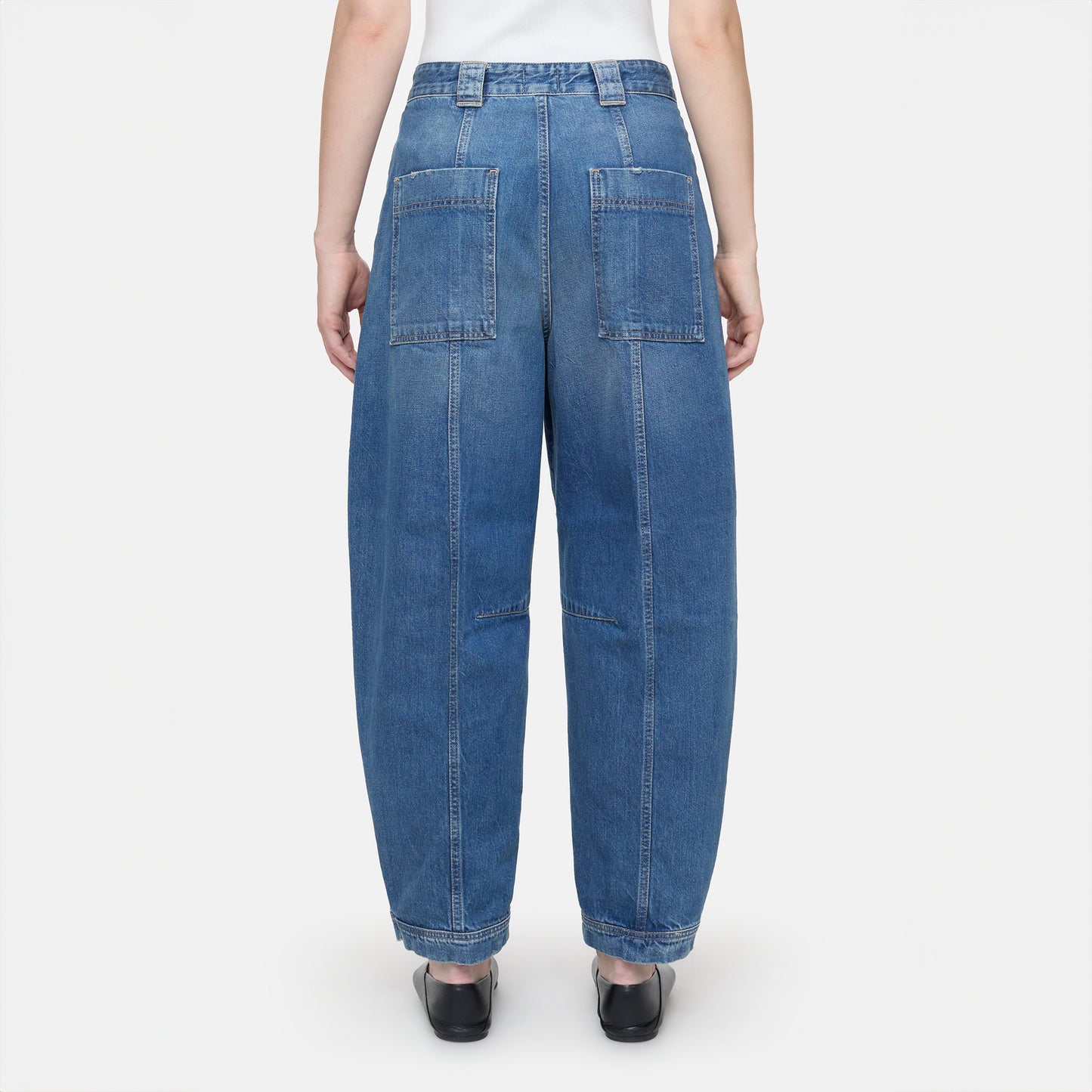 Rhannon Relaxed Jeans in Mid Blue