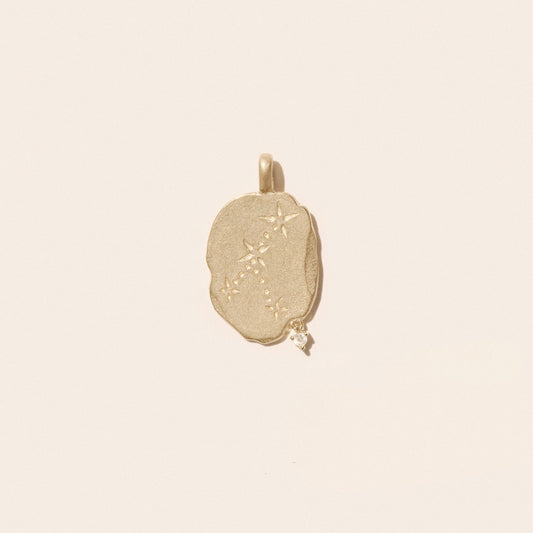 Cancer Pendant in 9K Yellow Gold