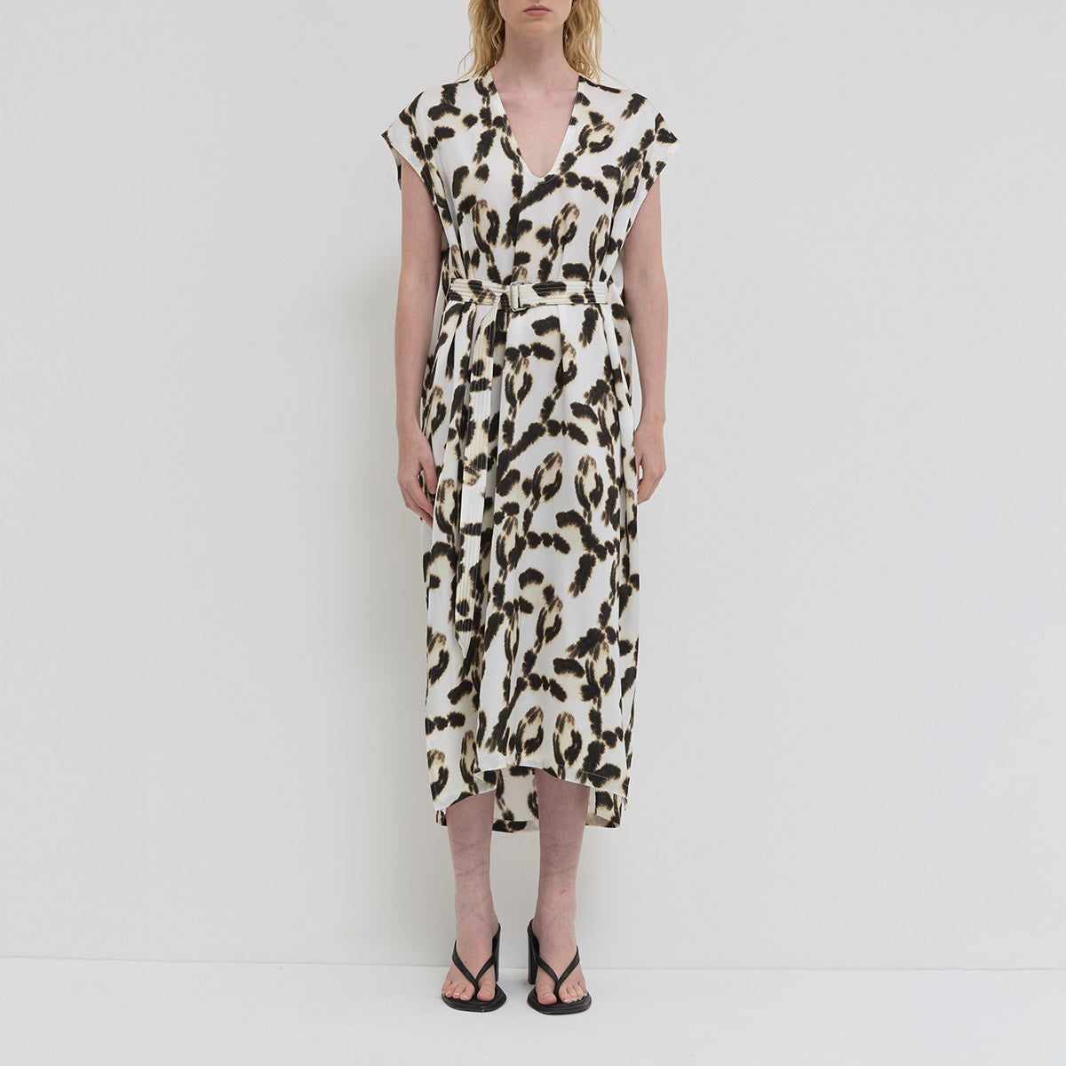 Delarosa Dress in Vanilla Magnolia