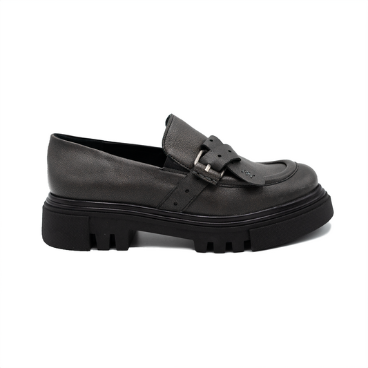 Lug Sole Loafer in Shaded Anthracite