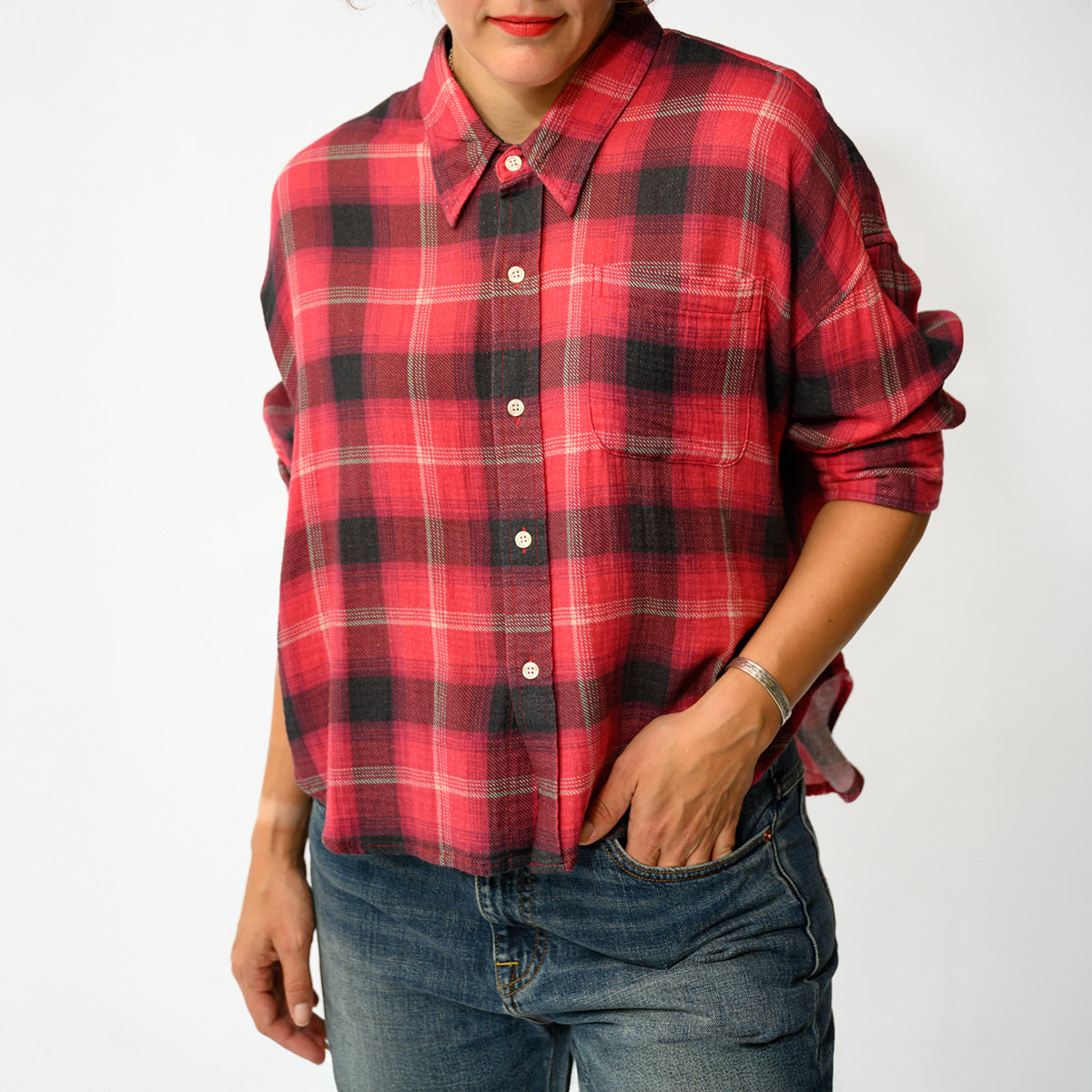 Bailey Cropped Shirt in Red and Black Plaid
