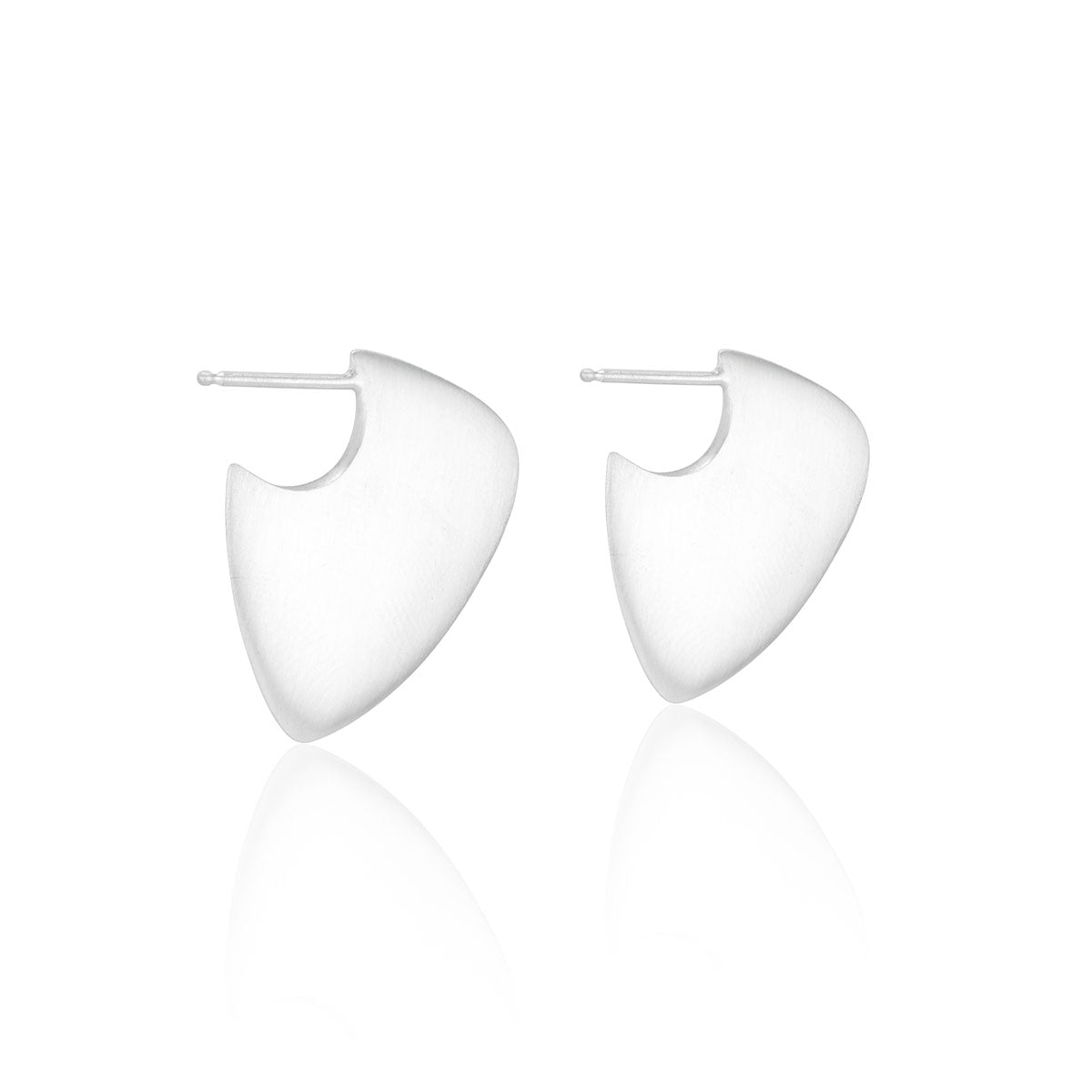 Medium Kerang Hoops in Silver