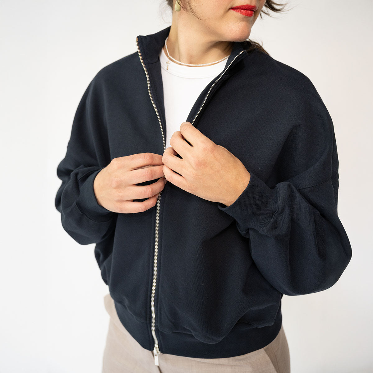 Elianna Sweatshirt in Navy