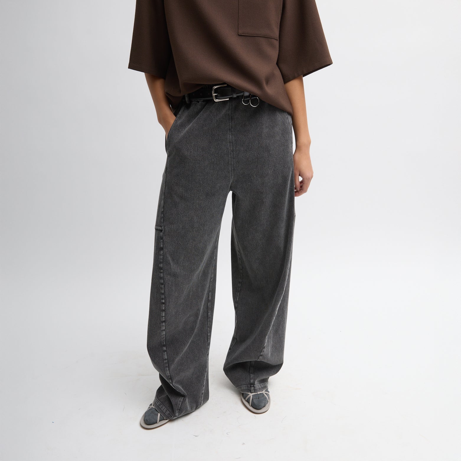 Knit Winslow Pant in Black Stretch Denim