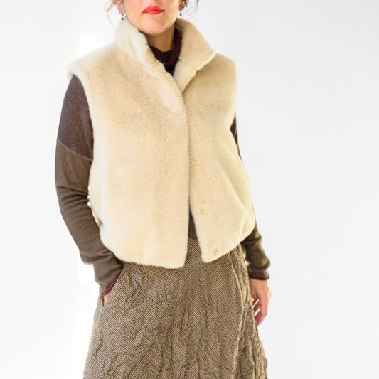 Faux Fur Vest in Chantilly