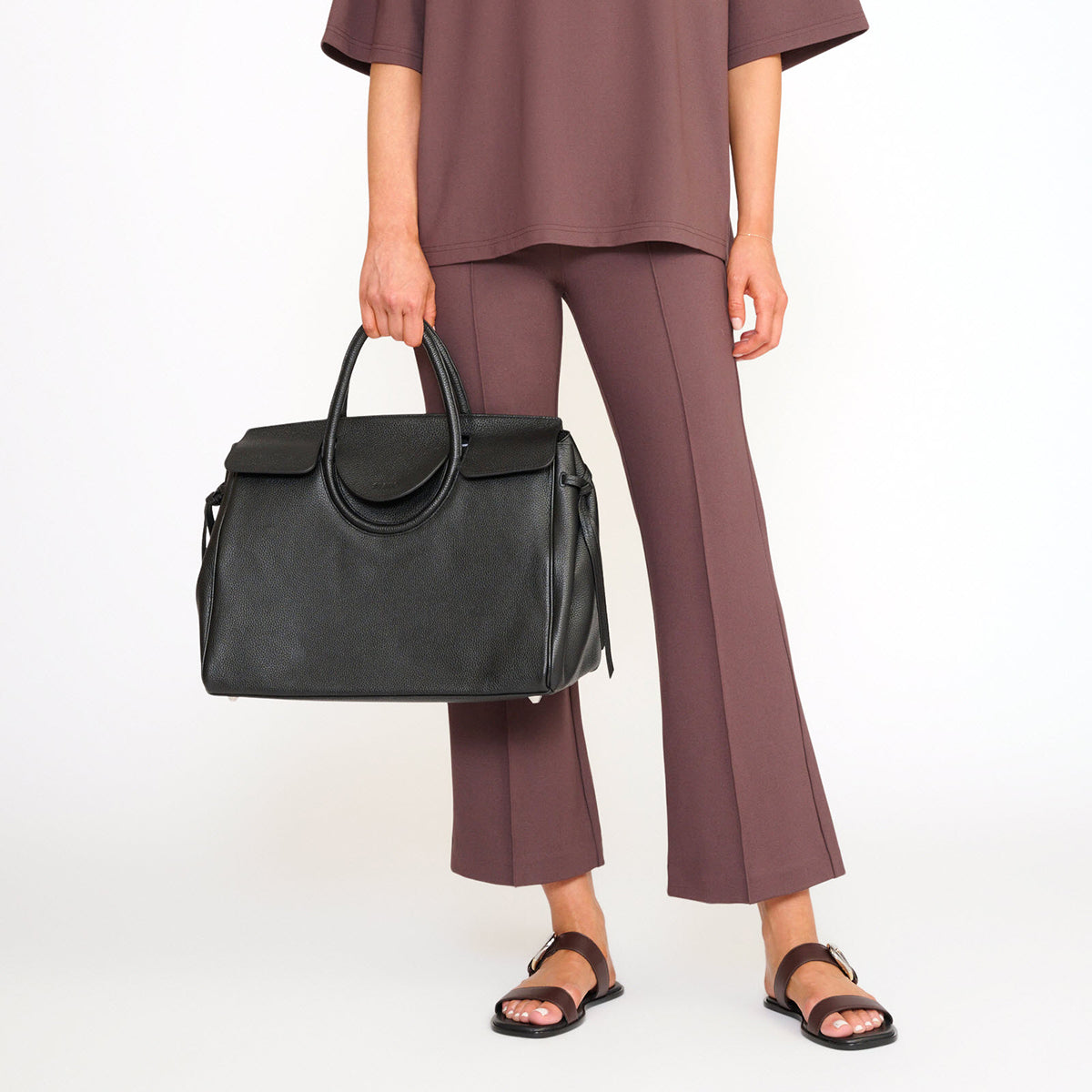 Maude Carryall Bag in Black
