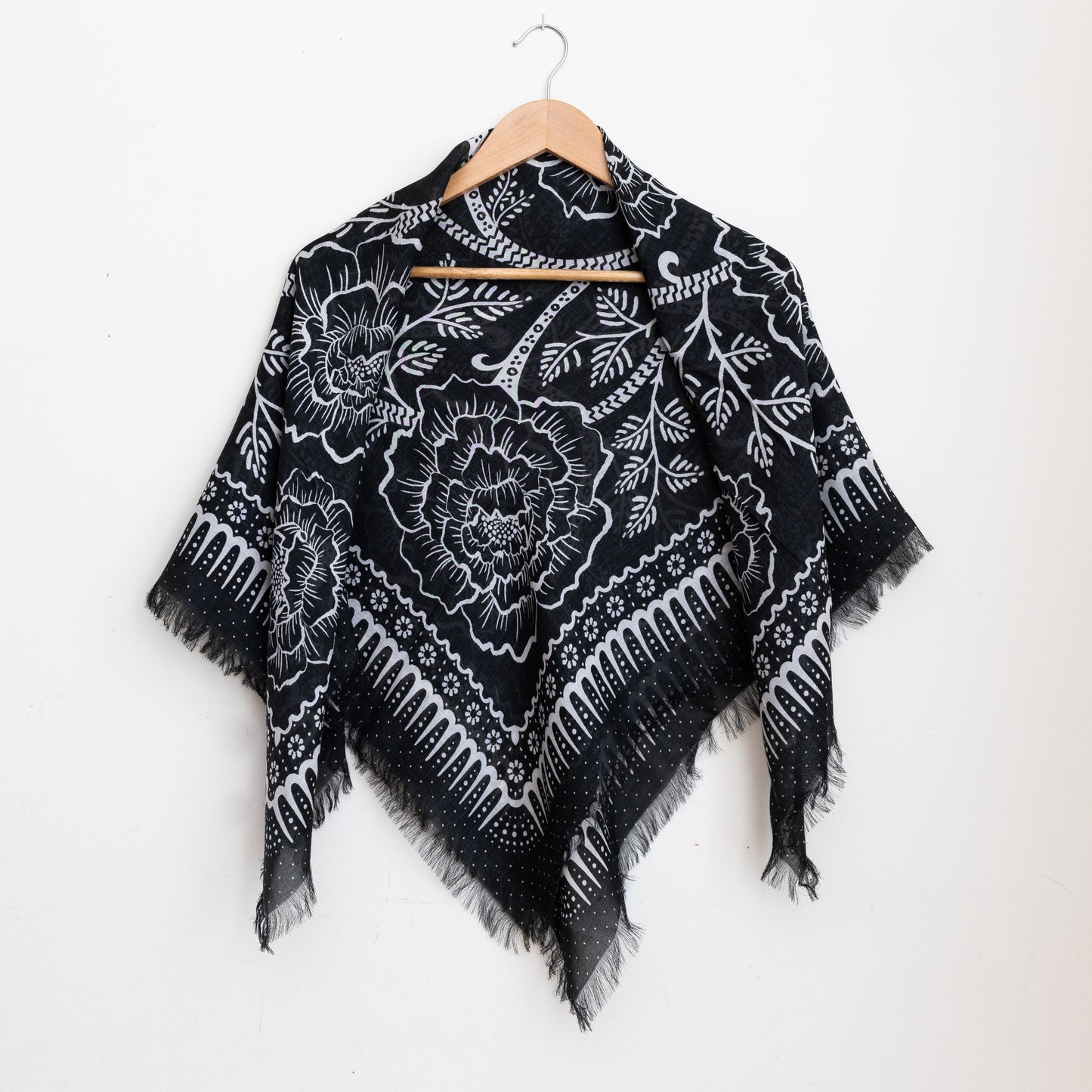 Oversize Bandana in Black Ramble