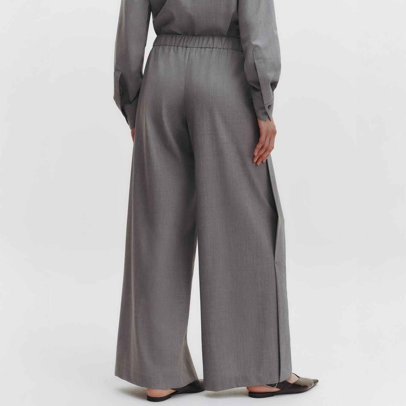 Eva Tux Pleat Pant in Grey